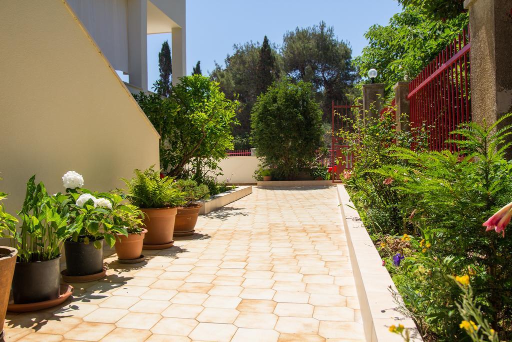 Apartmani Dorita Mali Losinj Exterior photo