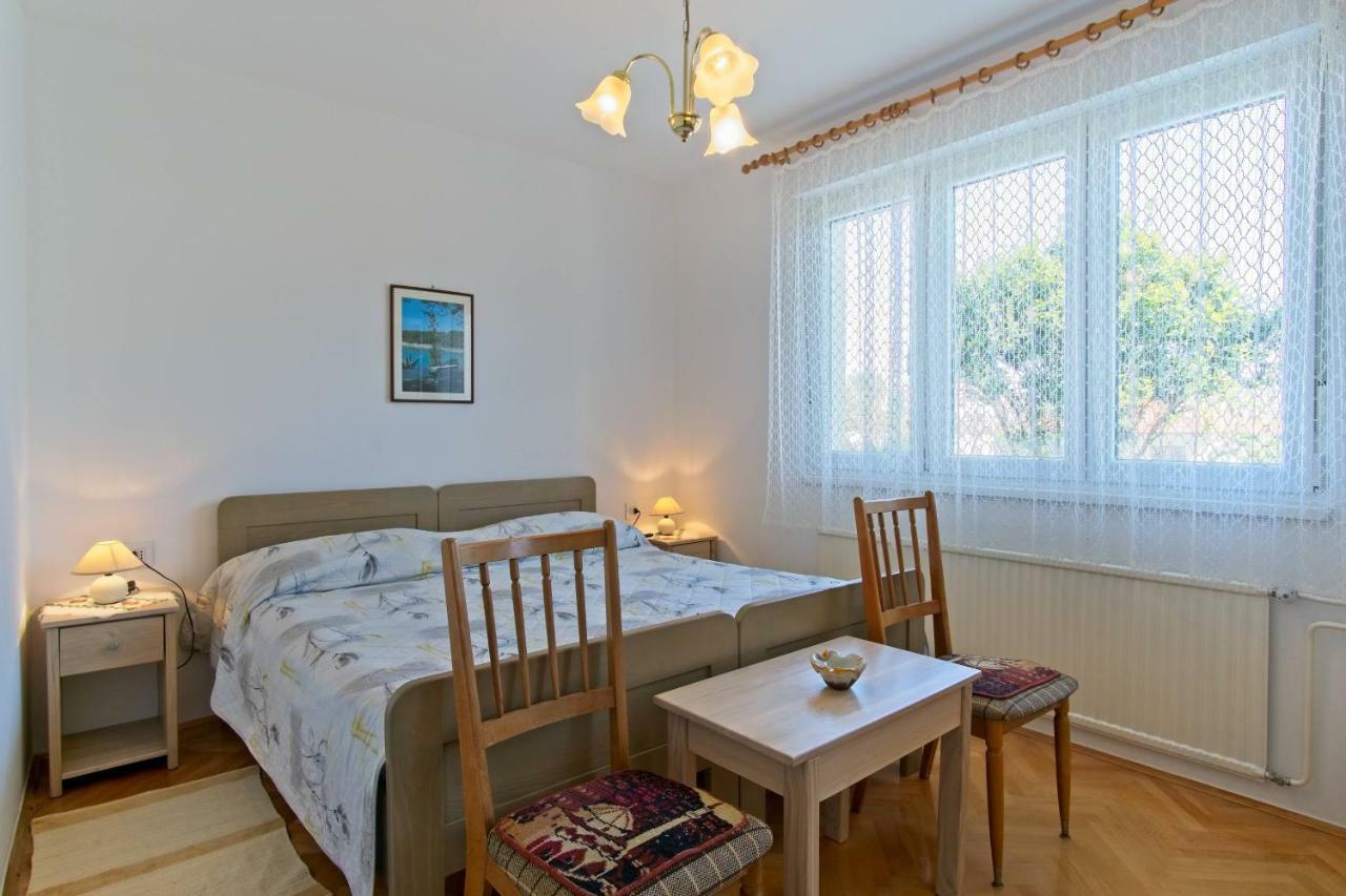 Apartmani Dorita Mali Losinj Exterior photo